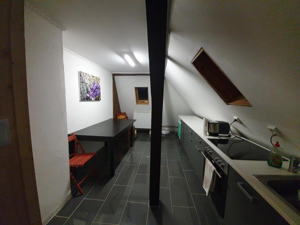 Dachgeschosswohnung In Neumuenster 2 Zimmer Ngoại thất bức ảnh